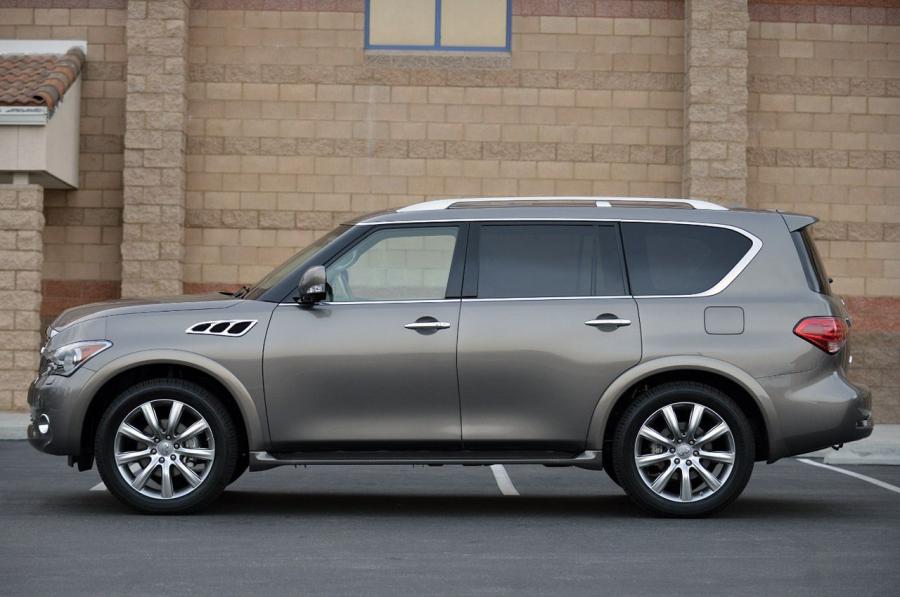  Infiniti QX56 2013 года  (фото 36 из 39)
